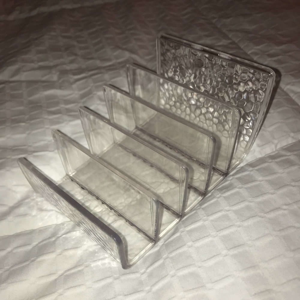 MAKEUP PALETTE/MAGAZINE ORGANIZER